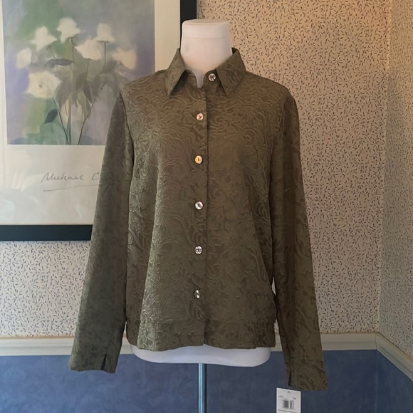 Ladies button front blouse - Picture 1 of 9